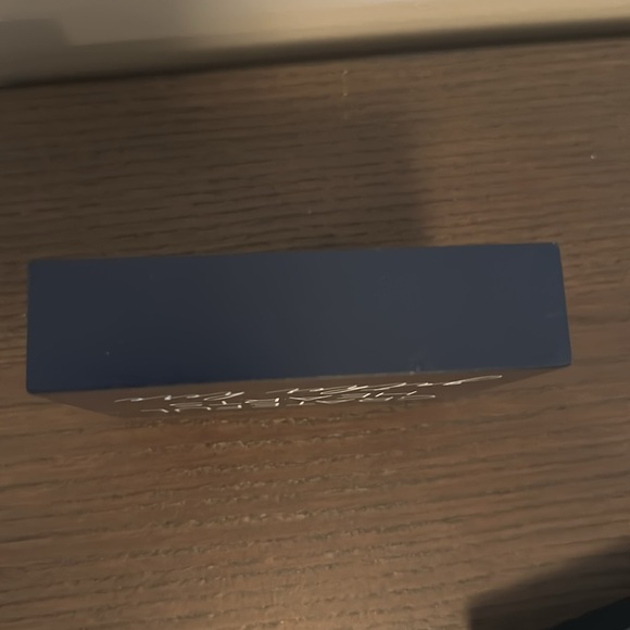 Grateful Hearts gather here Navy Blue with white lettering 4” x 4” x 1” NWT - Picture 4 of 10